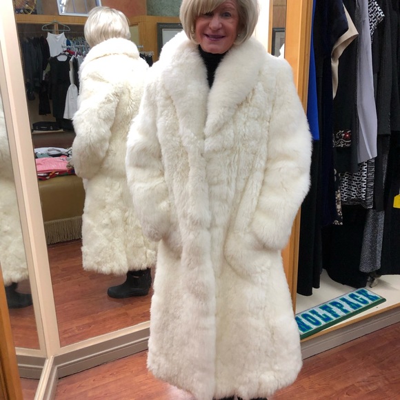Alpaca fur coat PRICE DROP it’s cold outside! - Picture 5 of 7
